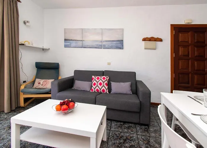 Floritas 18 - Two Bed Playa de las Americas (Tenerife)